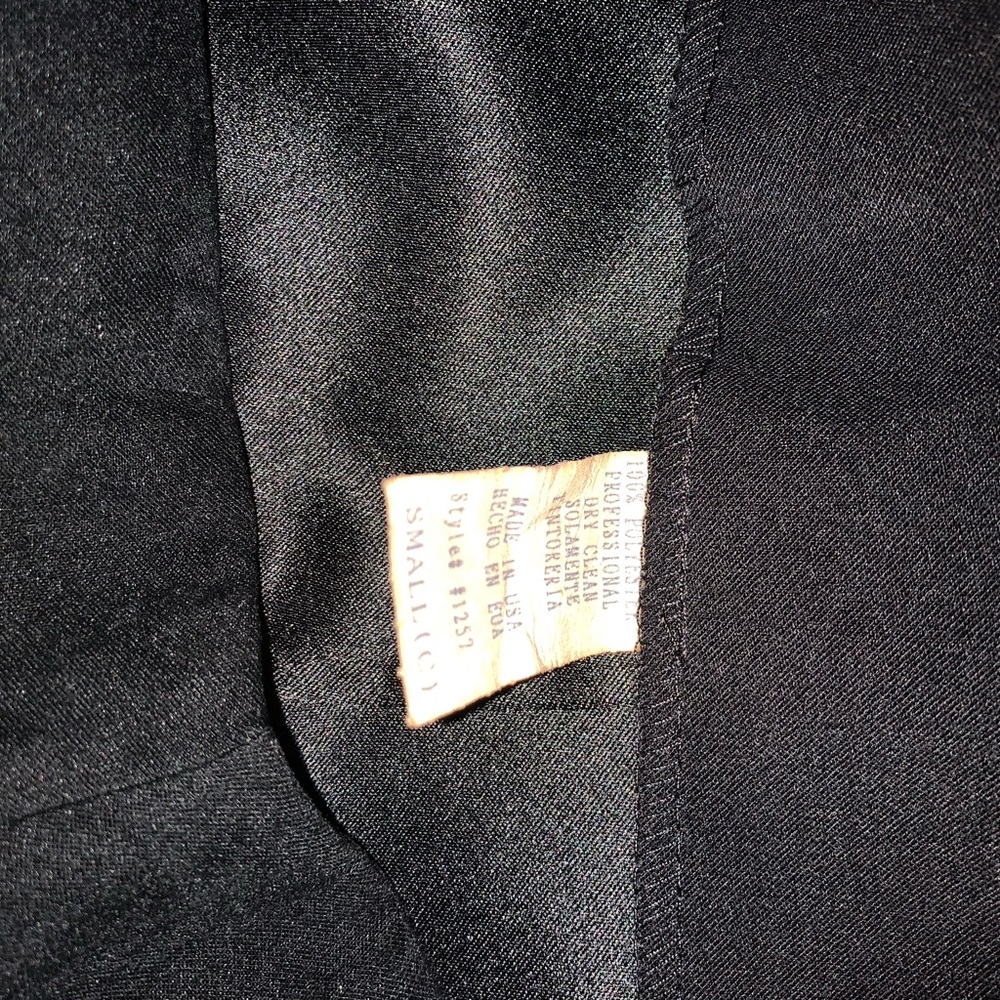 Francia’s Closet Gray Mini Skirt - Picture 4 of 4